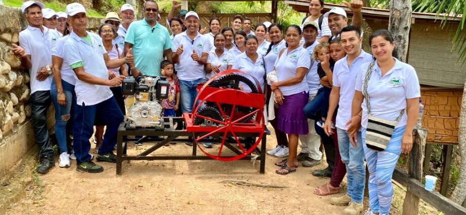 En Dibulla se entrega trapiche al sector panelero, Fortaleciendo el Emprendimiento de mujeres cabeza de familia