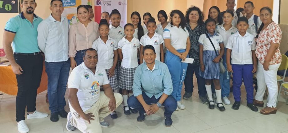 La Maleta Literaria se traslada para el municipio de Dibulla, con “El Recital en la Otra Orilla”